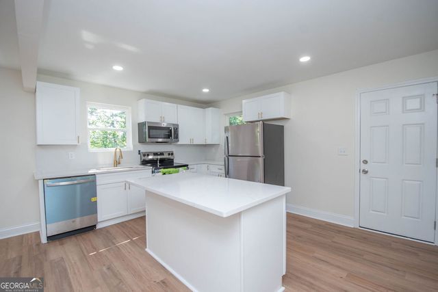 618 S Harlem Circle, Lagrange, GA 30241