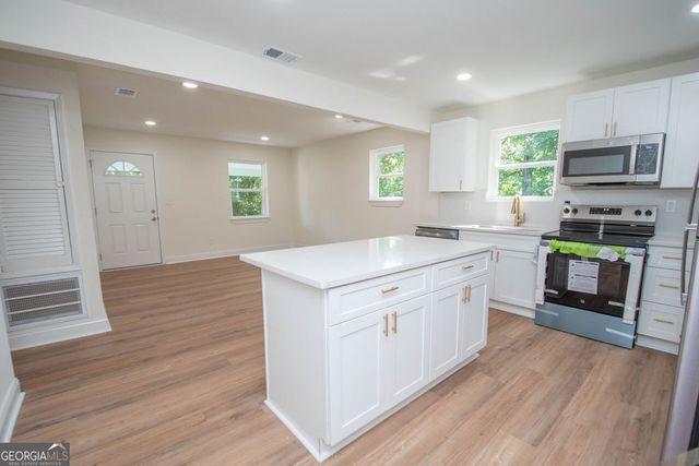 618 S Harlem Circle, Lagrange, GA 30241