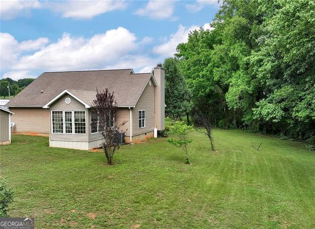 1044 Lothridge Road, Cleveland, GA 30528