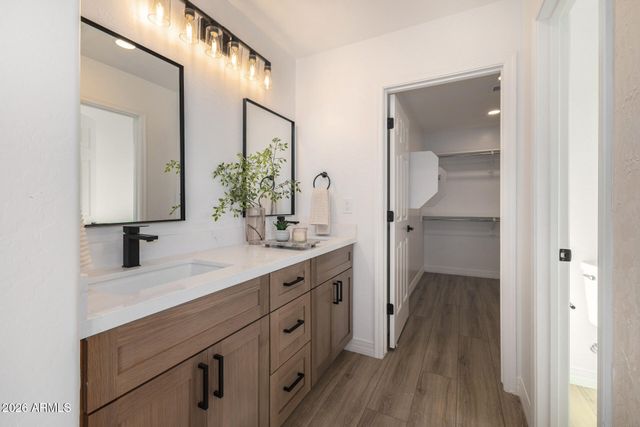 1821 W KURALT Drive, Anthem, AZ 85086