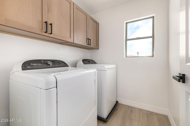 1821 W KURALT Drive, Anthem, AZ 85086