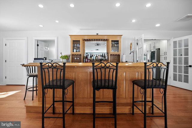 4304 BRIDGEBORO RD, Moorestown, NJ 08057