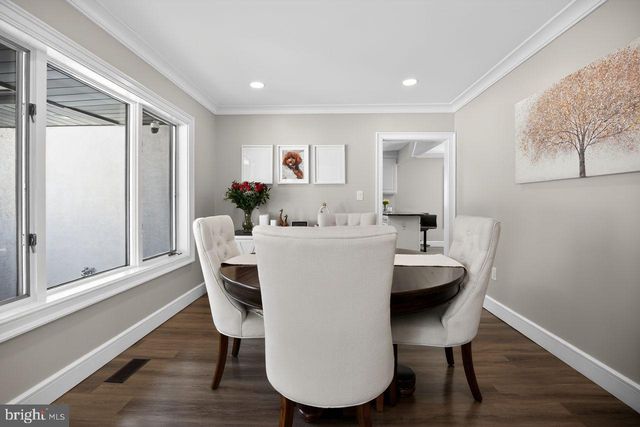 4304 BRIDGEBORO RD, Moorestown, NJ 08057