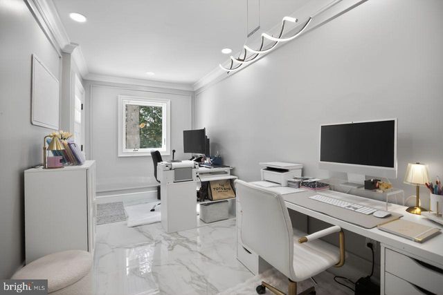 4304 BRIDGEBORO RD, Moorestown, NJ 08057