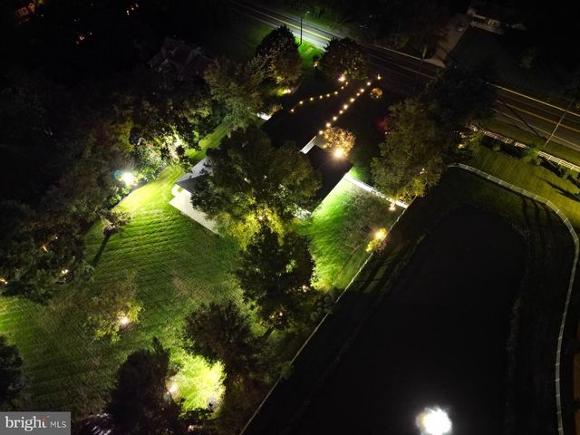 4304 BRIDGEBORO RD, Moorestown, NJ 08057