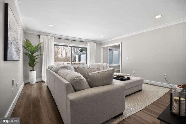 4304 BRIDGEBORO RD, Moorestown, NJ 08057