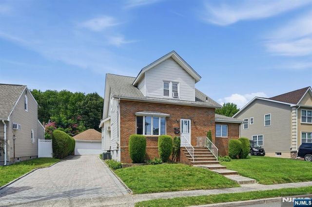 305 Falmouth Avenue, Elmwood Park, NJ 07407