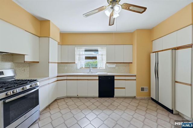305 Falmouth Avenue, Elmwood Park, NJ 07407