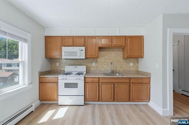 305 Falmouth Avenue, Elmwood Park, NJ 07407