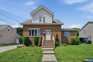 305 Falmouth Avenue, Elmwood Park, NJ 07407