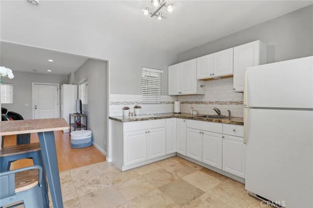 22702 Califa Street, Woodland Hills, CA 91367