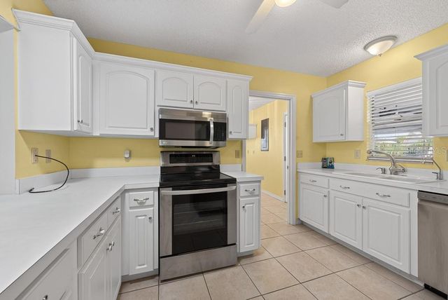 106 SILVERBELL COURT, Sun City Center, FL 33573