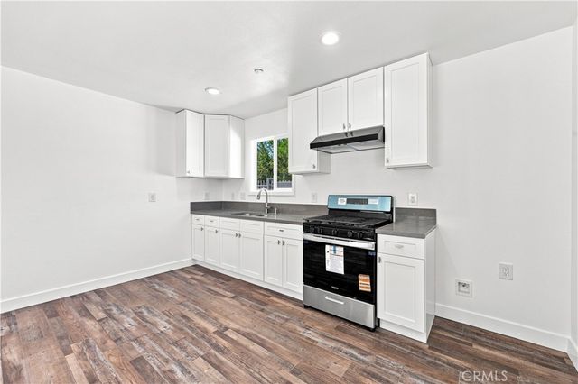 11917 Burton Street, North Hollywood, CA 91605