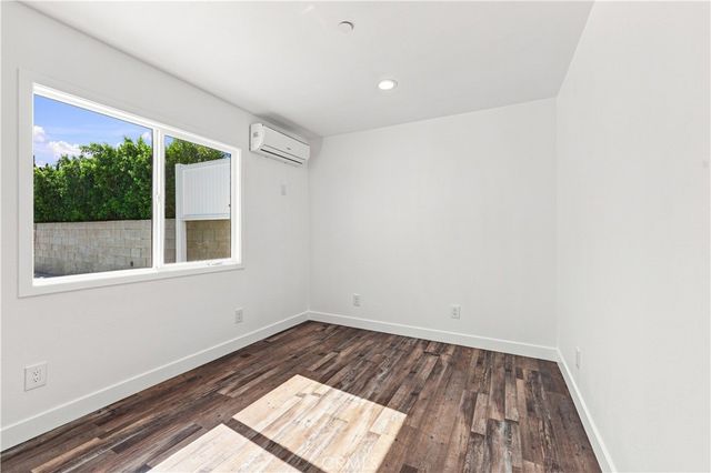 11917 Burton Street, North Hollywood, CA 91605
