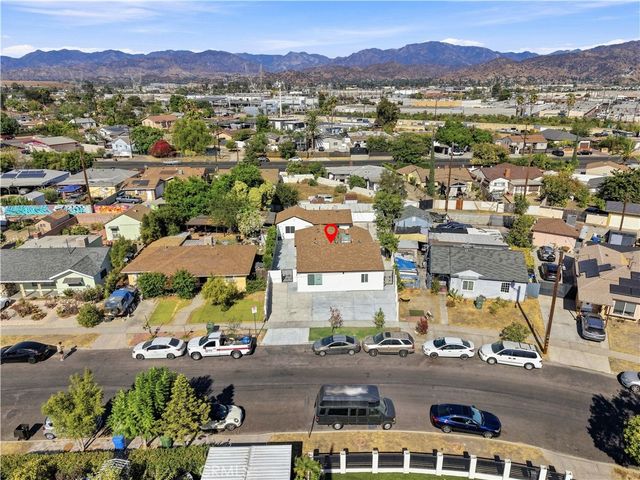 11917 Burton Street, North Hollywood, CA 91605