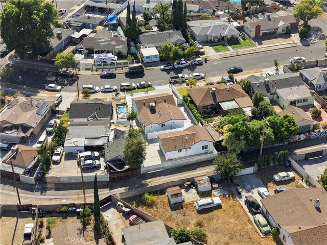 11917 Burton Street, North Hollywood, CA 91605
