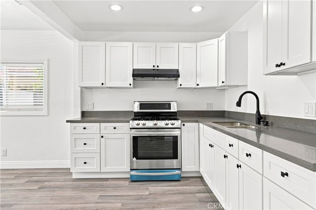 11917 Burton Street, North Hollywood, CA 91605