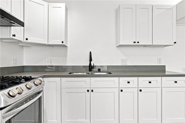11917 Burton Street, North Hollywood, CA 91605