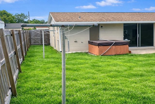 8434 77TH AVE, Seminole, FL 33777