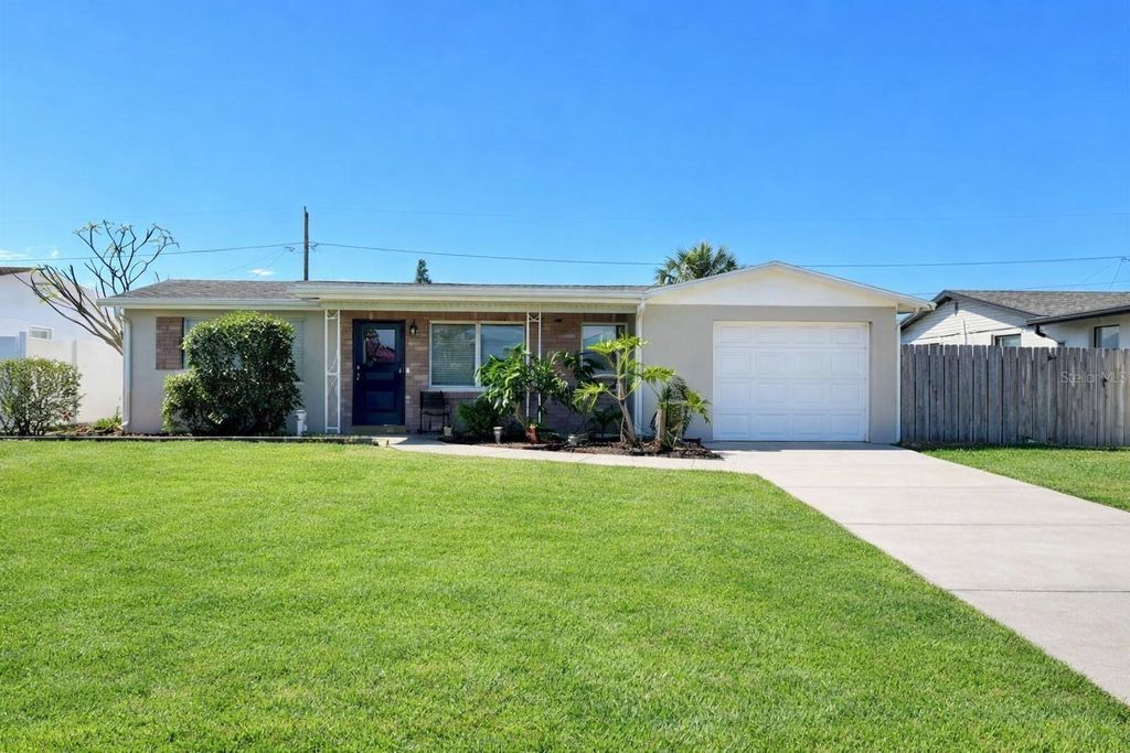 8434 77TH AVE, Seminole, FL 33777