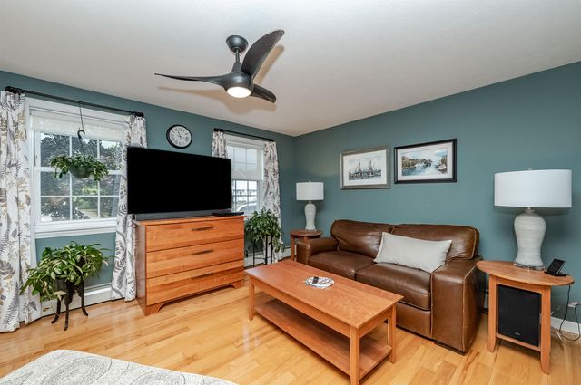 19 Alexander Drive, Biddeford, ME 04005