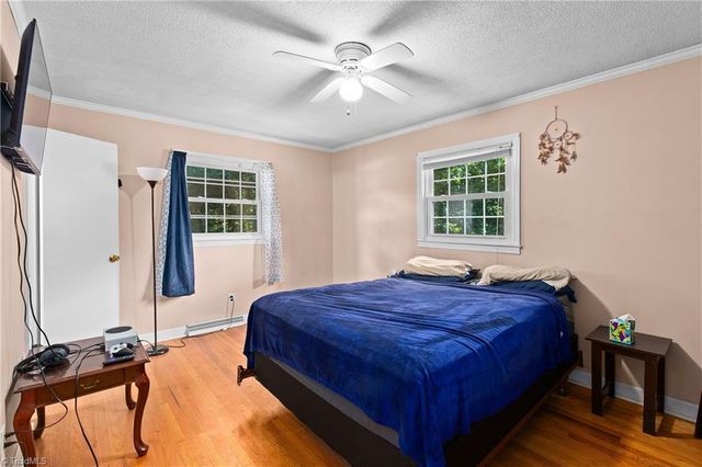 4994 Hampton Road, Clemmons, NC 27012