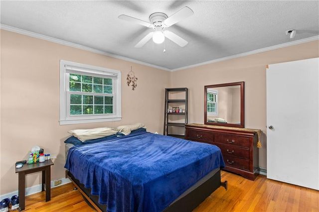 4994 Hampton Road, Clemmons, NC 27012