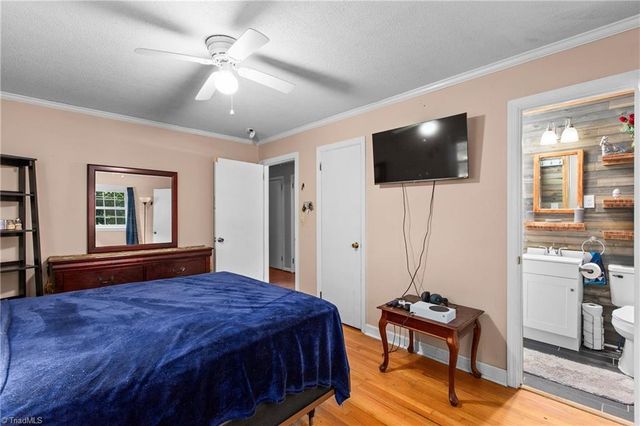 4994 Hampton Road, Clemmons, NC 27012