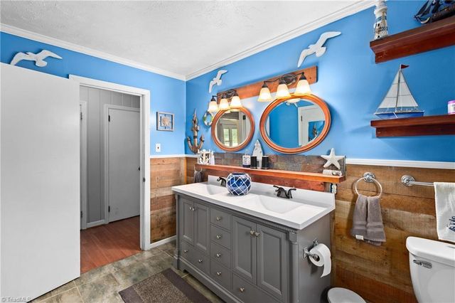 4994 Hampton Road, Clemmons, NC 27012