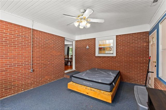 4994 Hampton Road, Clemmons, NC 27012