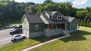 725 Lick Creek Rd, Hartsville, TN 37074