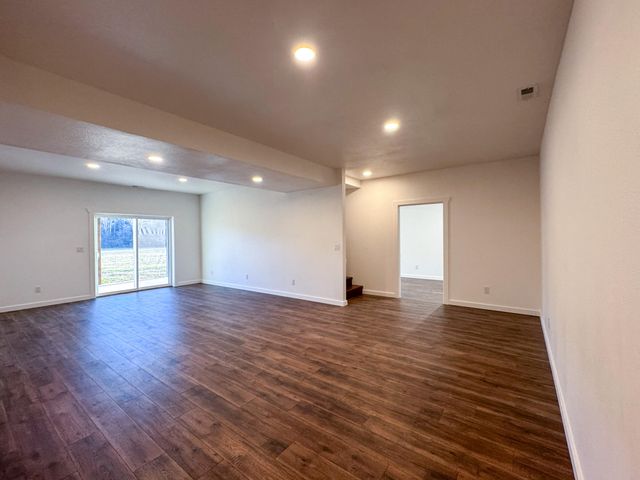 2056 Dennis Road, Mansfield, MO 65704