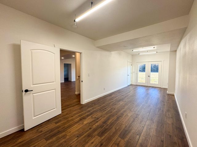 2056 Dennis Road, Mansfield, MO 65704