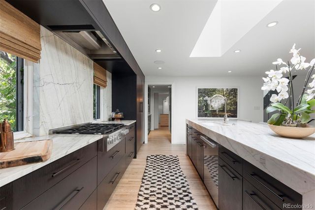275 Vine Street, Denver, CO 80206