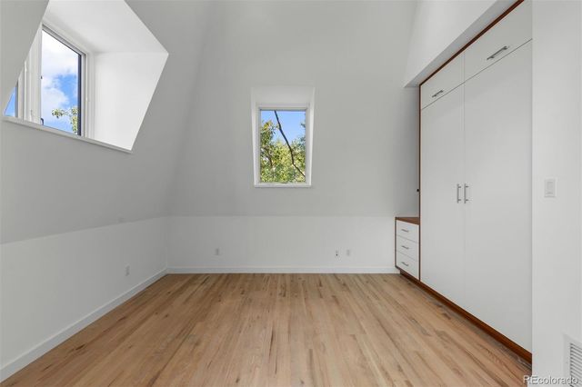 275 Vine Street, Denver, CO 80206