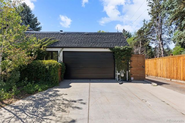275 Vine Street, Denver, CO 80206