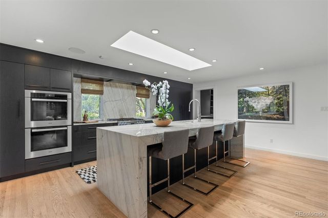 275 Vine Street, Denver, CO 80206