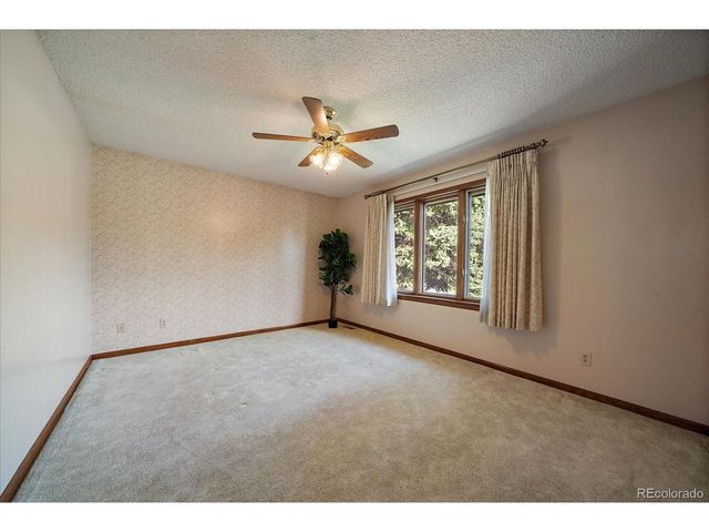 2618 Beech Cir, Longmont, CO 80503