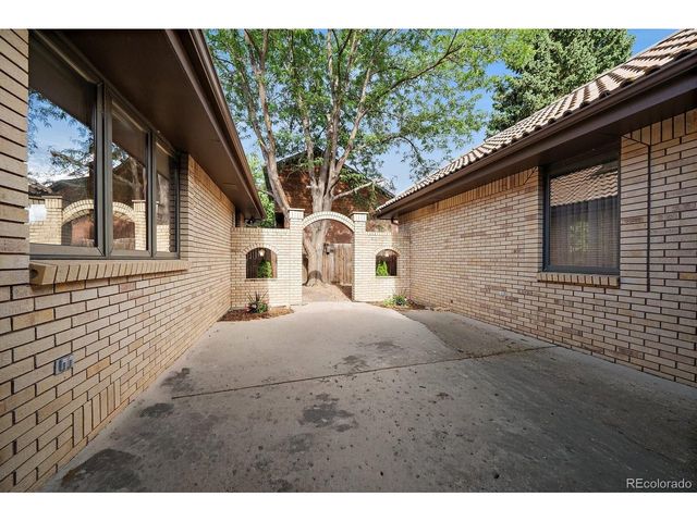 2618 Beech Cir, Longmont, CO 80503