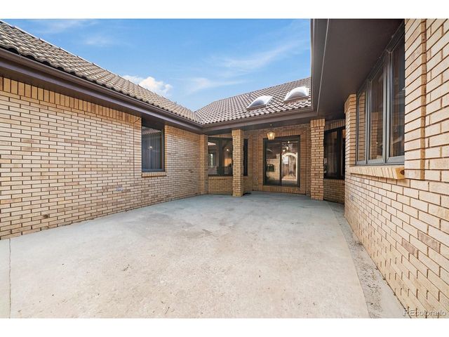 2618 Beech Cir, Longmont, CO 80503