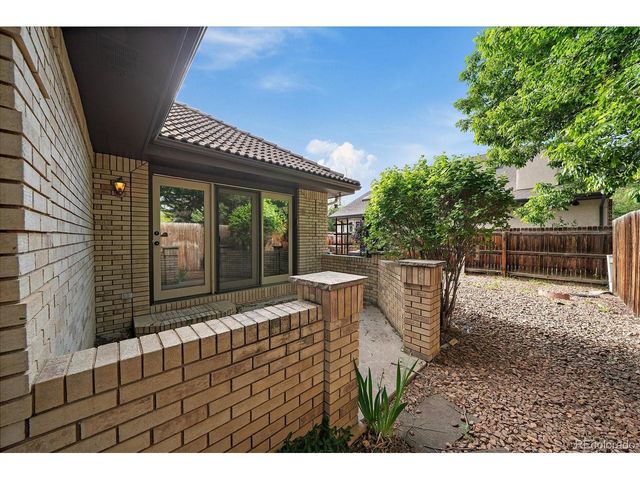 2618 Beech Cir, Longmont, CO 80503