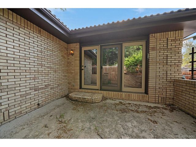 2618 Beech Cir, Longmont, CO 80503