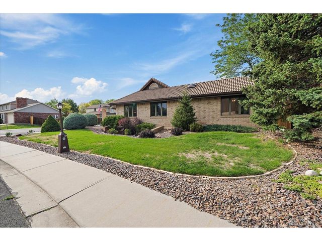 2618 Beech Cir, Longmont, CO 80503