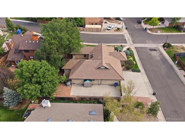 2618 Beech Cir, Longmont, CO 80503