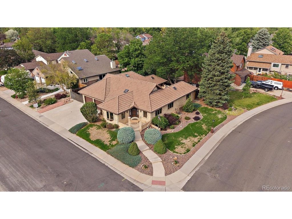 2618 Beech Cir, Longmont, CO 80503
