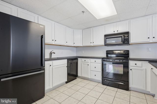 7402 CENTENNIAL STA, Warminster, PA 18974
