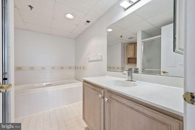 7402 CENTENNIAL STA, Warminster, PA 18974