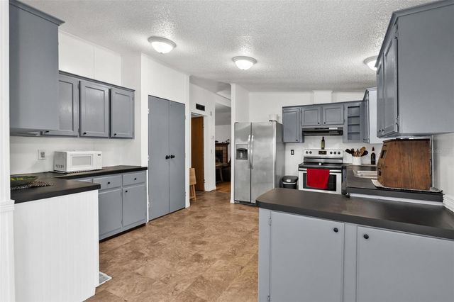 18770 SE 19TH PLACE, Silver Springs, FL 34488