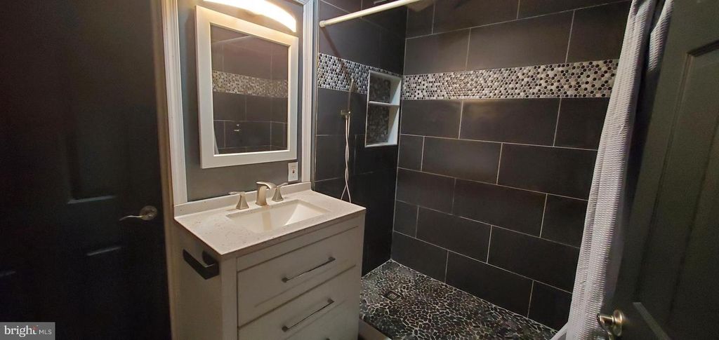 Image 26 of property listing at 49 VILLA AVE, Boyertown, PA 19512