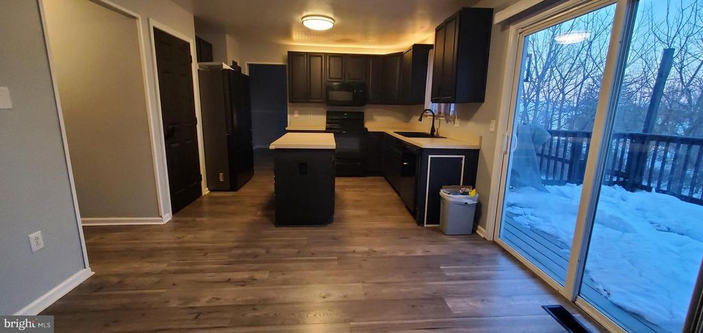 Image 5 of property listing at 49 VILLA AVE, Boyertown, PA 19512